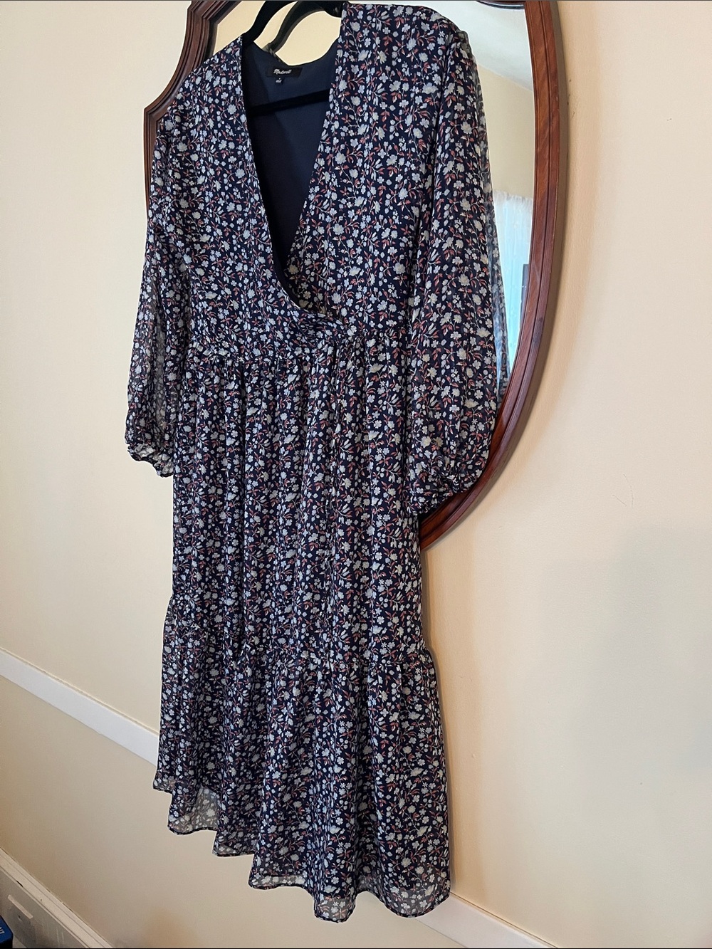 Madewell Navy Floral V‑Neck Casual Dress with Pink/Cream Accents Lined Small EUC